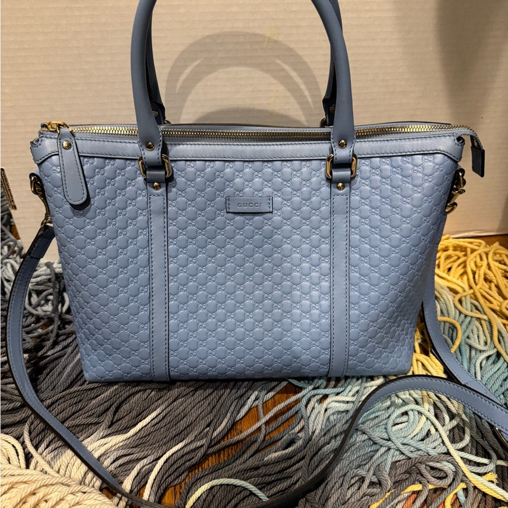 Pre-owned GUCCI Leather Shoulder BLUE
MICROGUCCISSIMA JOY ZIP TOTE